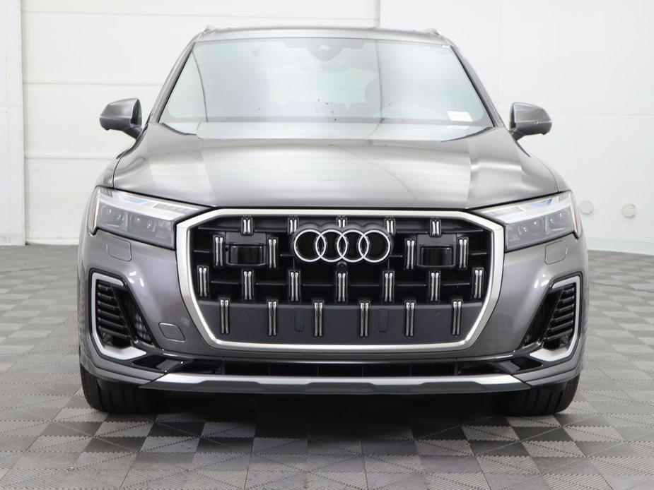 new 2025 Audi Q7 car, priced at $82,055