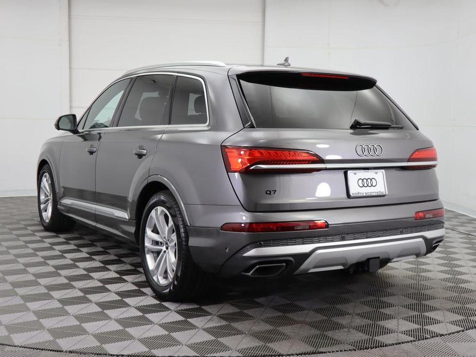 new 2025 Audi Q7 car, priced at $82,055