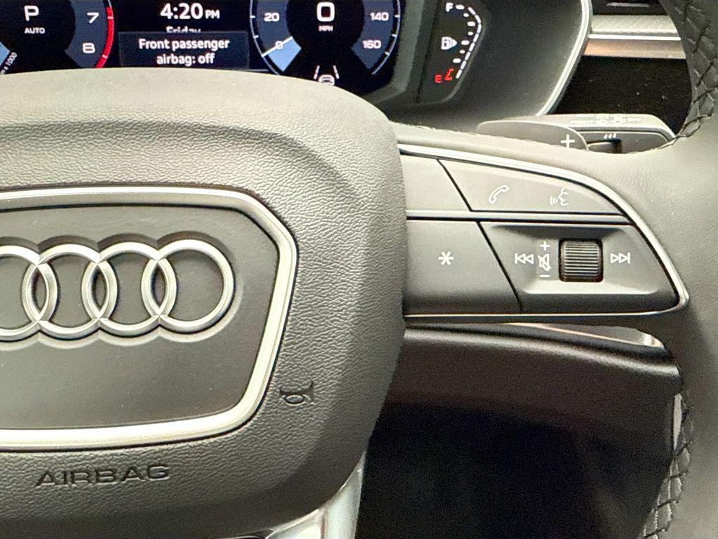 new 2025 Audi Q3 car, priced at $43,925