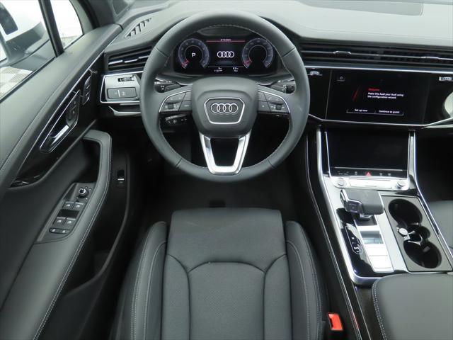 new 2025 Audi Q7 car, priced at $88,805