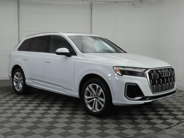 new 2025 Audi Q7 car, priced at $75,510