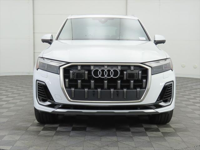 new 2025 Audi Q7 car, priced at $75,510