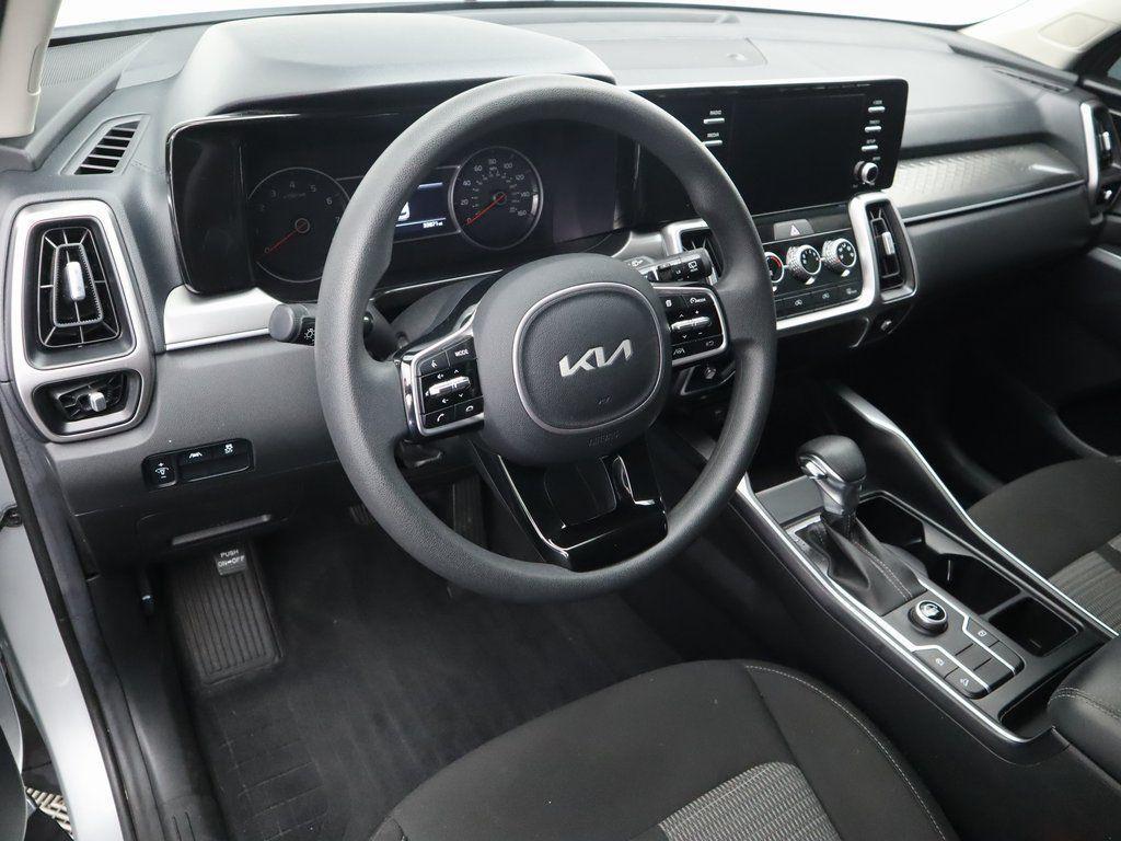 used 2022 Kia Sorento car, priced at $22,307