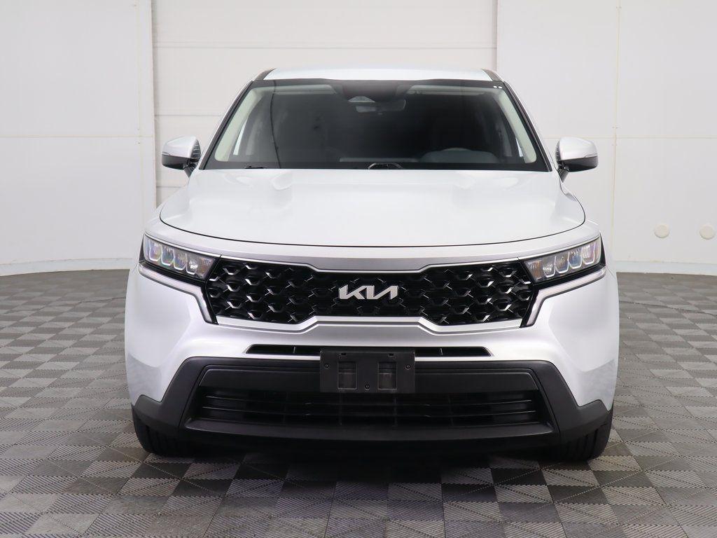 used 2022 Kia Sorento car, priced at $22,307