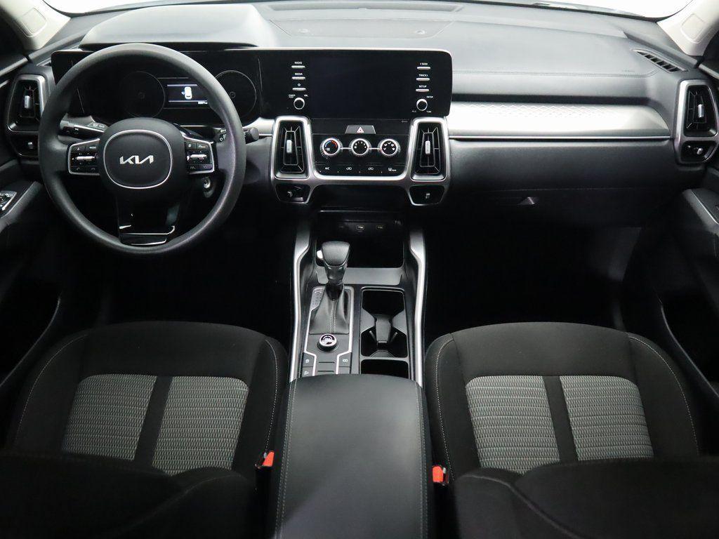used 2022 Kia Sorento car, priced at $22,307