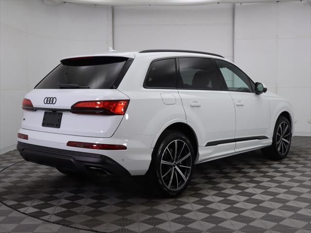 new 2025 Audi Q7 car, priced at $69,370