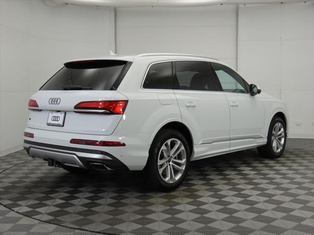 new 2025 Audi Q7 car, priced at $75,510