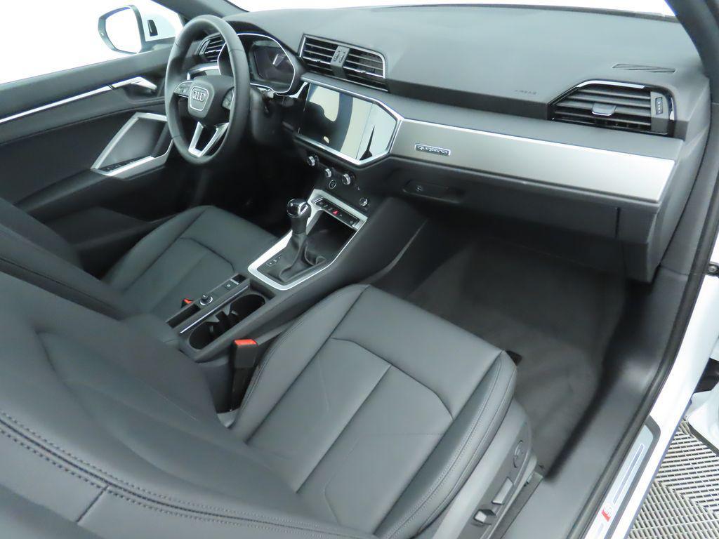 used 2025 Audi Q3 car