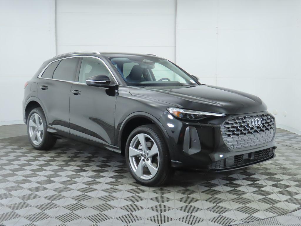 new 2025 Audi Q5 car, priced at $60,960