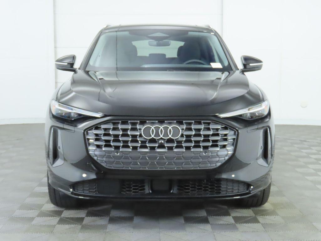 new 2025 Audi Q5 car, priced at $60,960