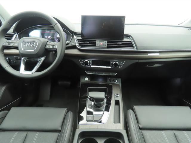 new 2025 Audi Q5 car, priced at $67,935