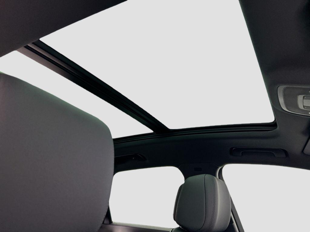 new 2025 Audi Q3 car, priced at $43,925