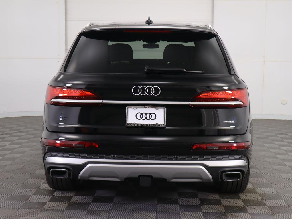 new 2025 Audi Q7 car, priced at $76,900