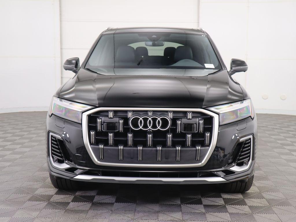 new 2025 Audi Q7 car, priced at $76,900
