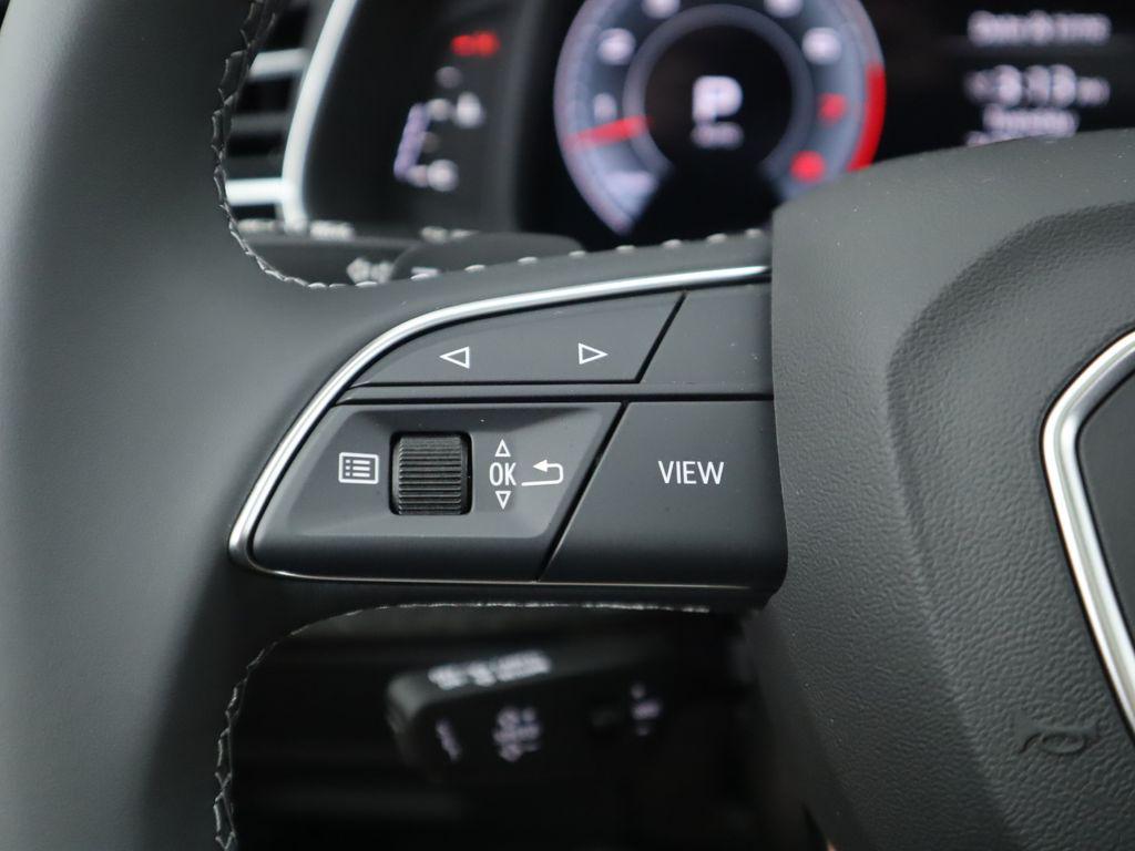 new 2025 Audi Q7 car, priced at $76,900