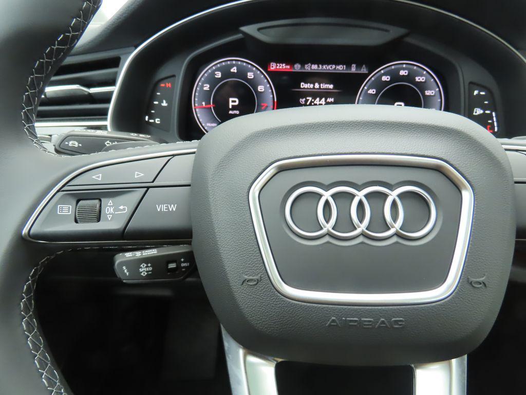 used 2025 Audi Q7 car, priced at $58,976