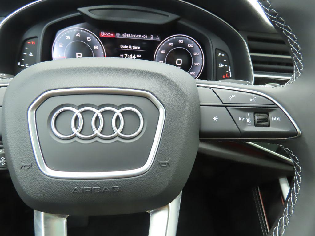 used 2025 Audi Q7 car, priced at $58,976