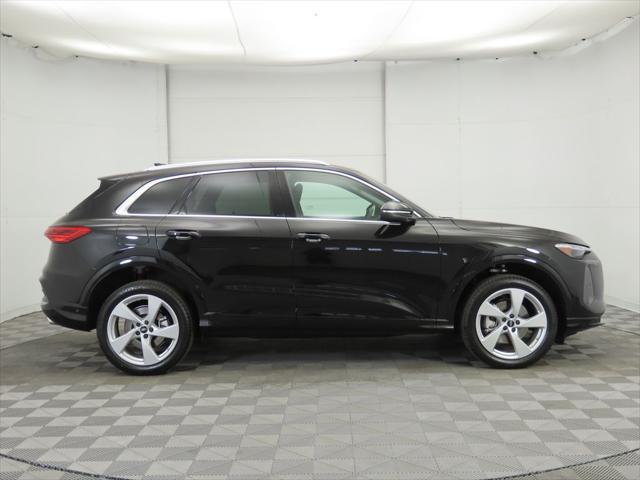 new 2025 Audi Q5 car, priced at $60,960