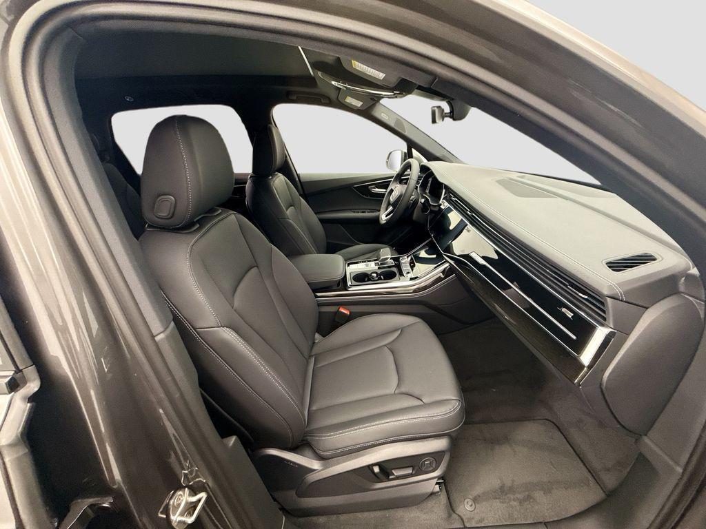 new 2026 Audi Q7 car, priced at $78,220
