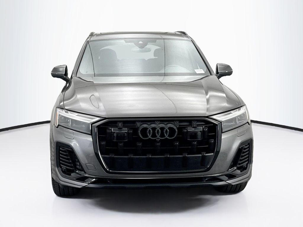 new 2026 Audi Q7 car, priced at $78,220