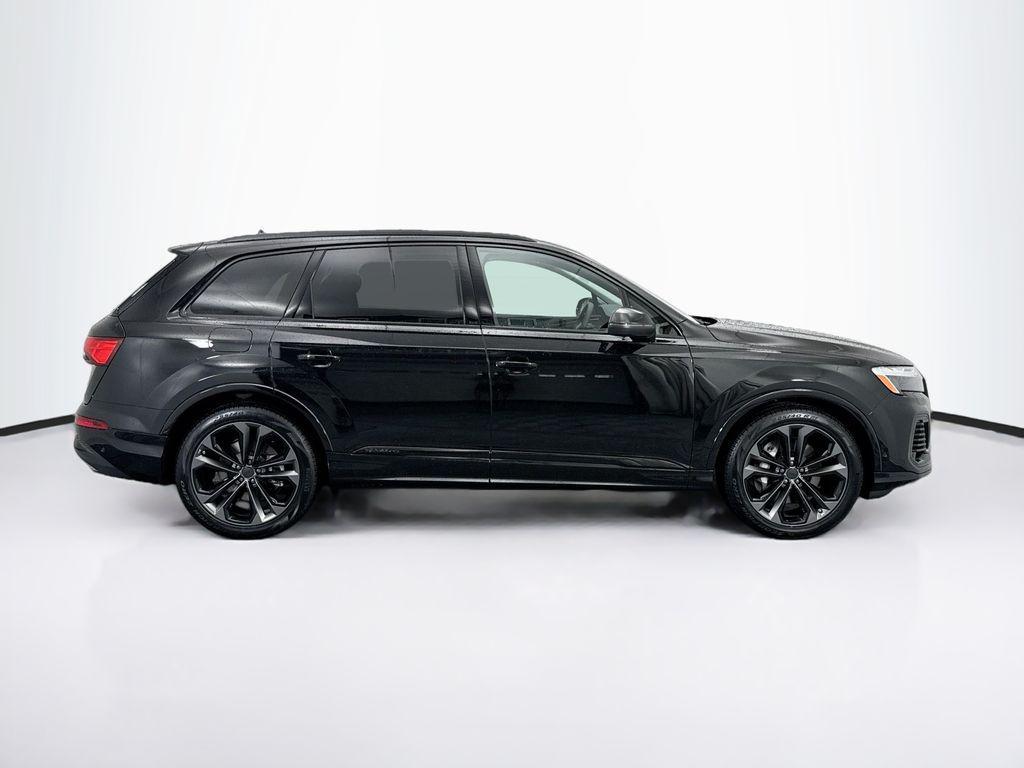 new 2026 Audi Q7 car, priced at $78,105