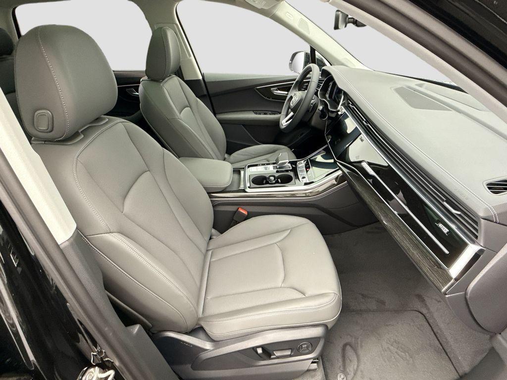 new 2026 Audi Q7 car, priced at $78,105