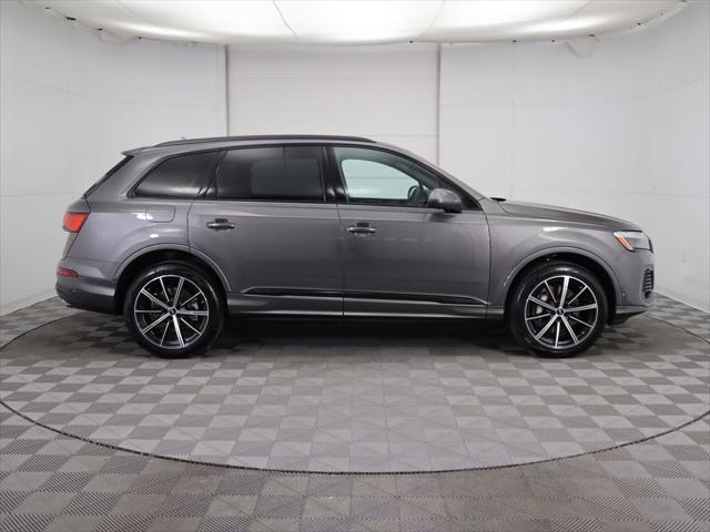 new 2025 Audi Q7 car, priced at $79,370