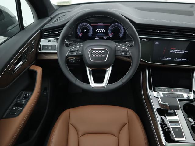 new 2025 Audi Q7 car, priced at $79,370