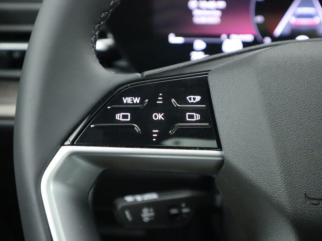 new 2025 Audi Q5 car, priced at $60,175