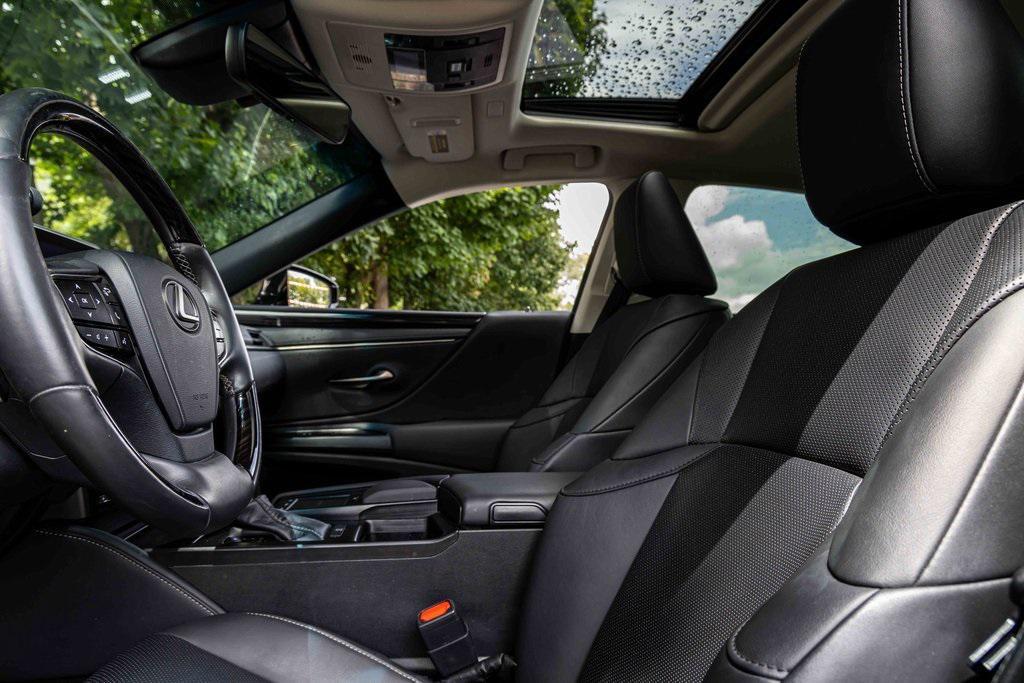 used 2020 Lexus ES 350 car, priced at $26,925