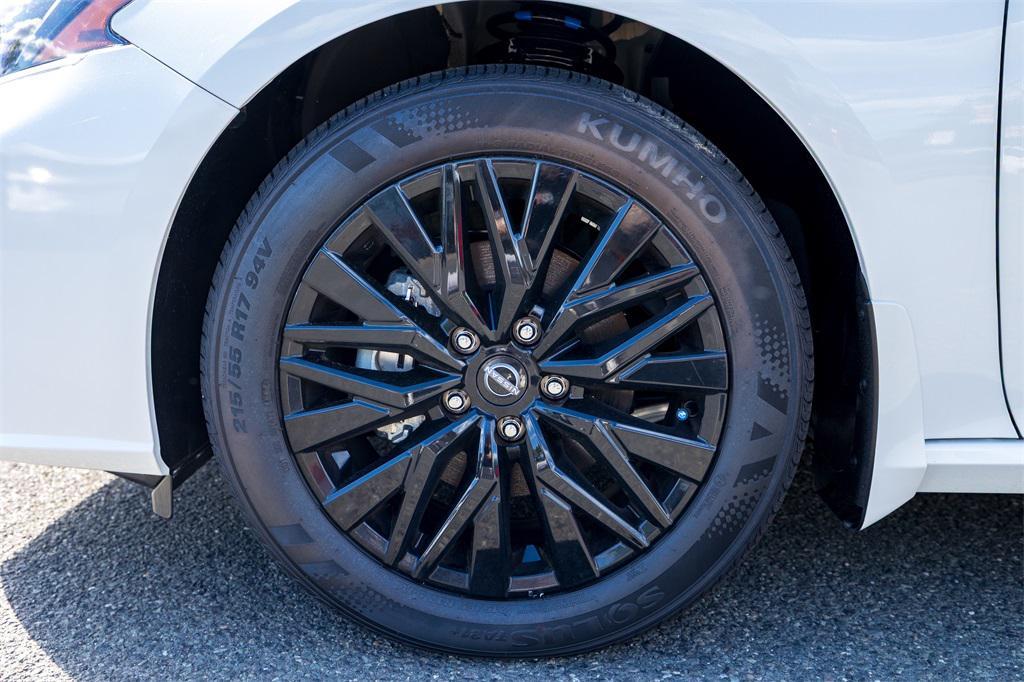new 2025 Nissan Altima car, priced at $31,110