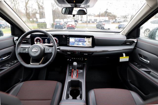 new 2025 Nissan Kicks car, priced at $29,885