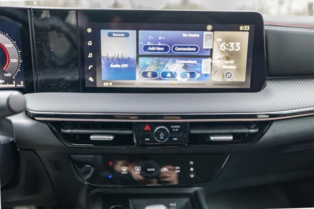 new 2025 Nissan Kicks car, priced at $29,885