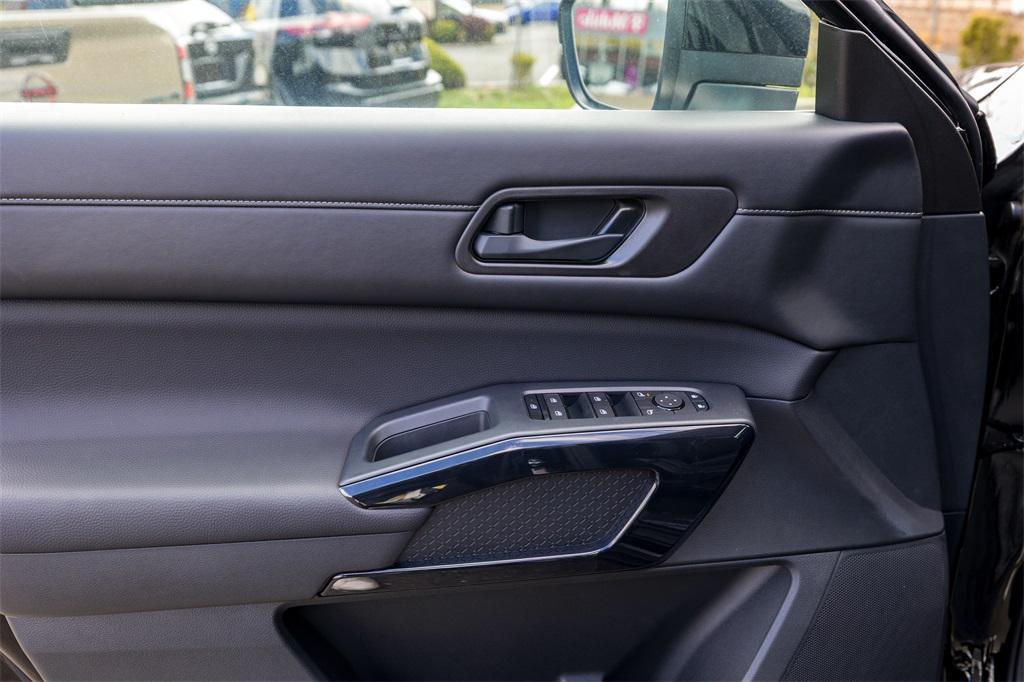 new 2024 Nissan Pathfinder car, priced at $34,995