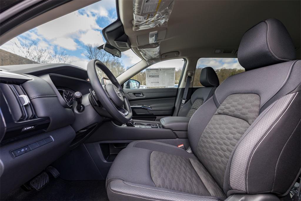 new 2024 Nissan Pathfinder car, priced at $34,995