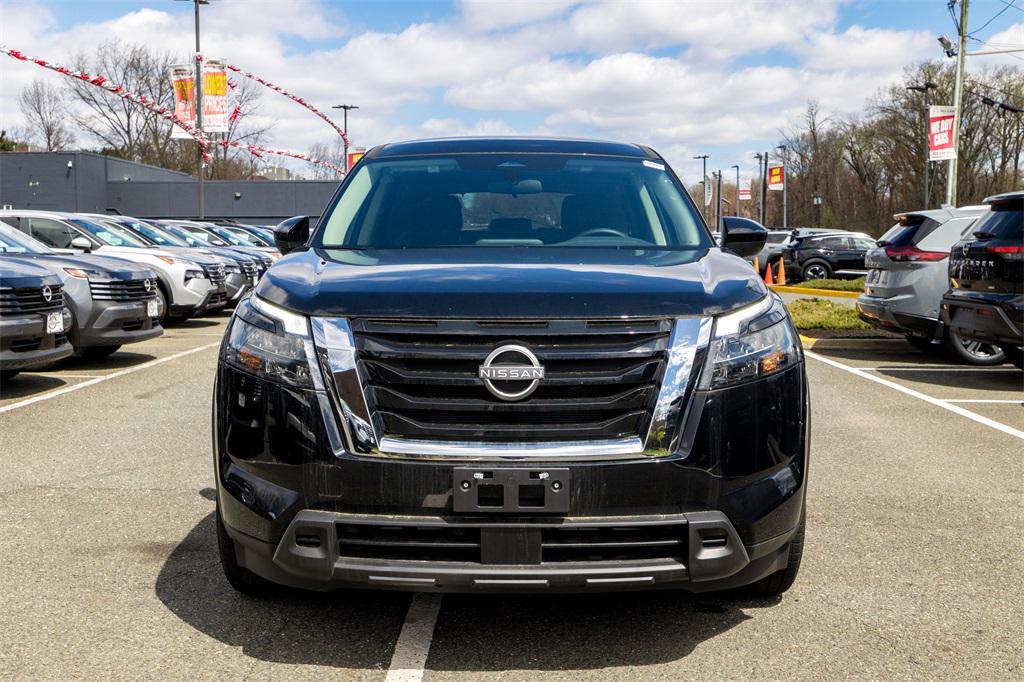 new 2024 Nissan Pathfinder car, priced at $34,995