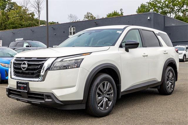 new 2025 Nissan Pathfinder car, priced at $40,450