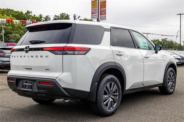 new 2025 Nissan Pathfinder car, priced at $40,450