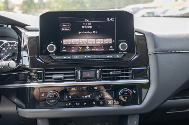 new 2025 Nissan Pathfinder car, priced at $43,085