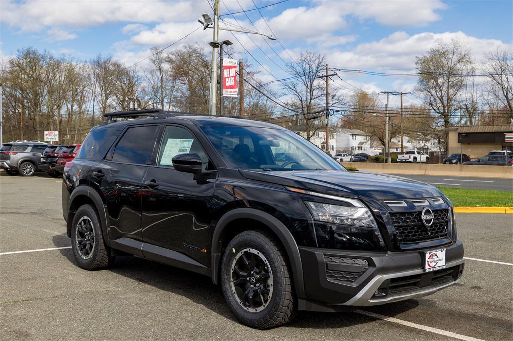 new 2025 Nissan Pathfinder car, priced at $47,175