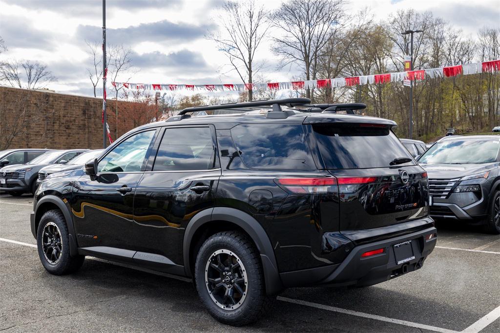 new 2025 Nissan Pathfinder car, priced at $47,175