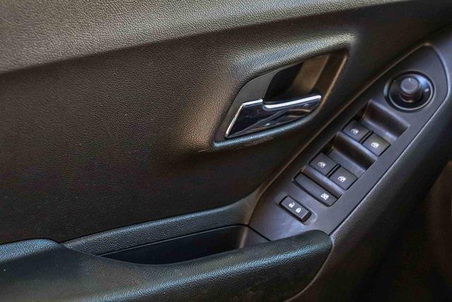 used 2022 Chevrolet Trax car, priced at $17,905