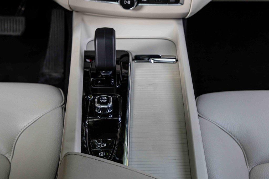 used 2023 Volvo XC60 Recharge Plug-In Hybrid car, priced at $38,496