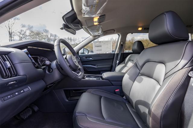 new 2025 Nissan Pathfinder car, priced at $46,140