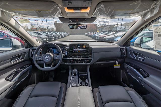 new 2025 Nissan Pathfinder car, priced at $46,140