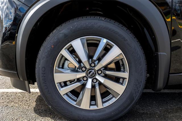 new 2025 Nissan Pathfinder car, priced at $46,565