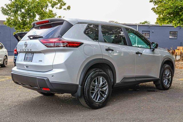 used 2025 Nissan Rogue car, priced at $25,846