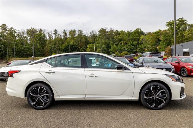 new 2025 Nissan Altima car, priced at $33,035