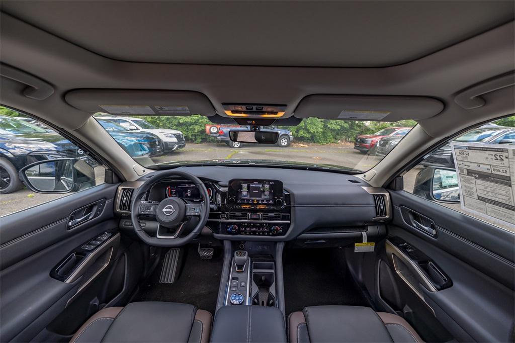 new 2025 Nissan Pathfinder car, priced at $55,035