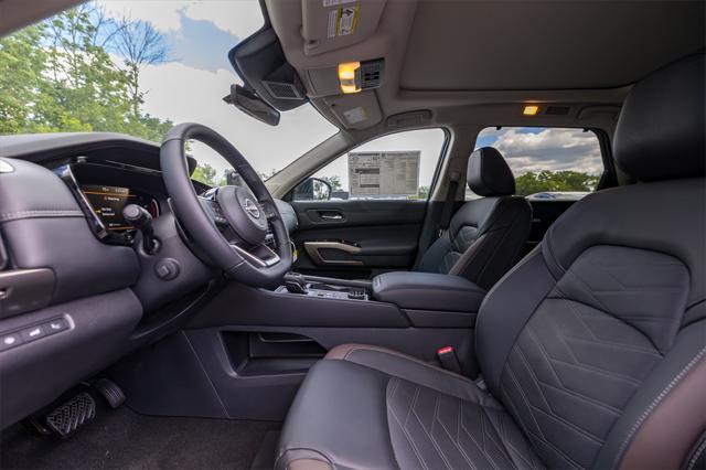new 2025 Nissan Pathfinder car, priced at $55,035